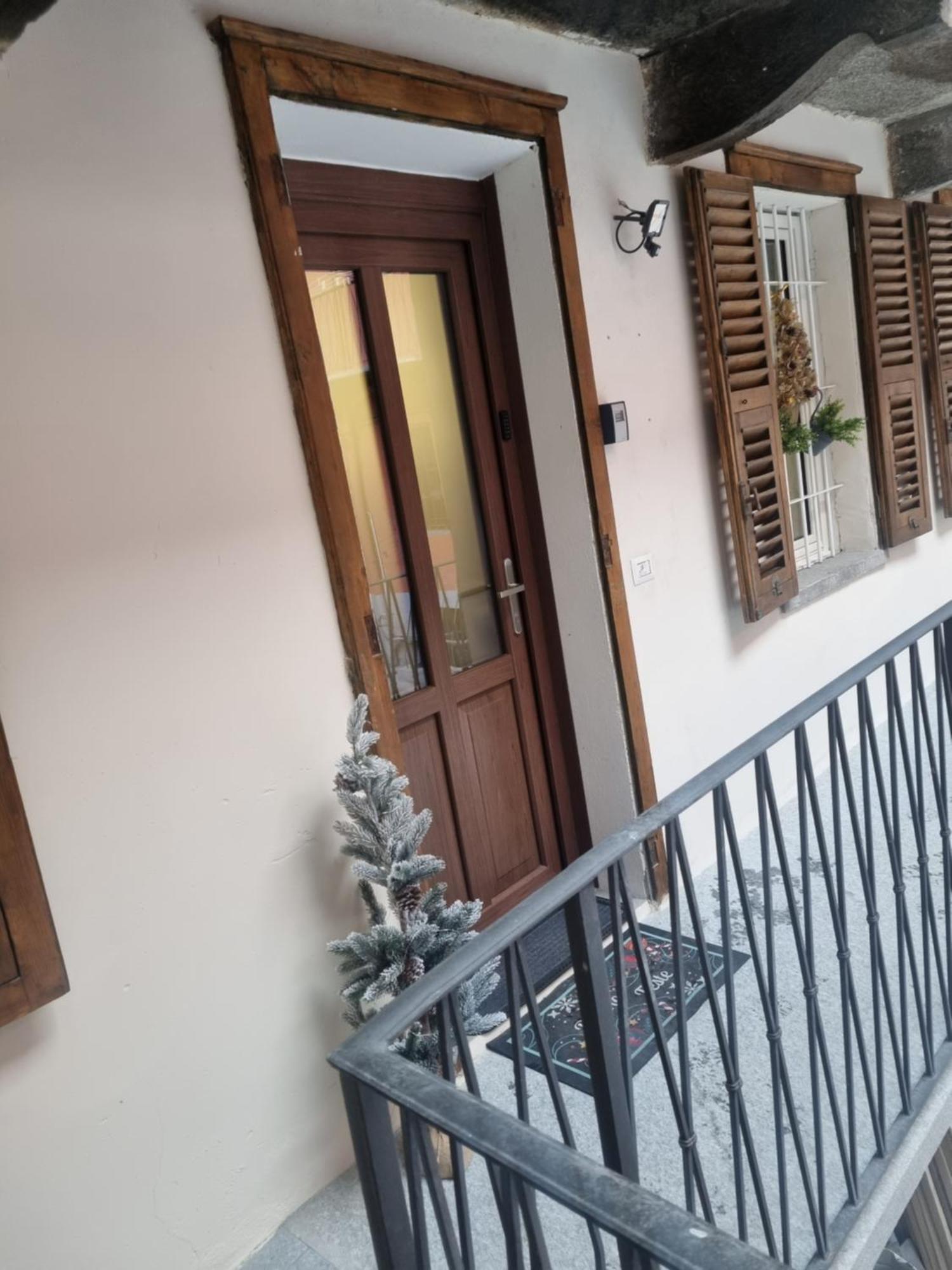 Casa Sofia Apartment Aosta Bagian luar foto